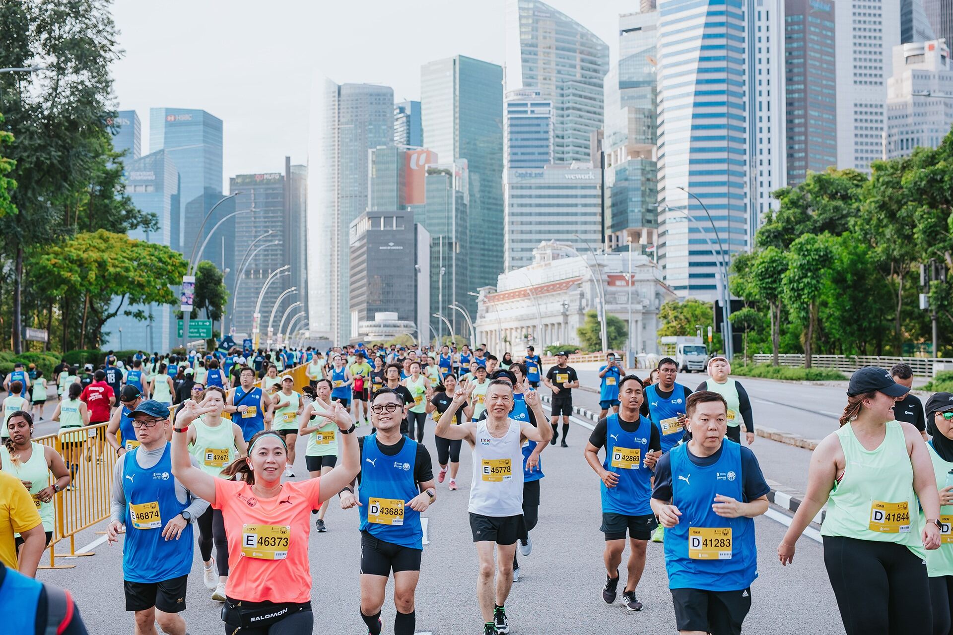 17,000 runners in sold-out 5km and 10km categories take to the streets